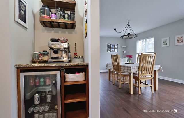 2764 Olympic Court, Aurora, IL 60503