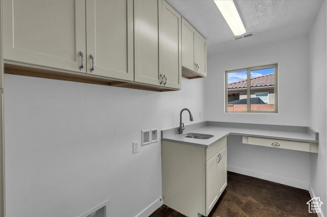 2472 S LYLE ST, Hurricane, UT 84737