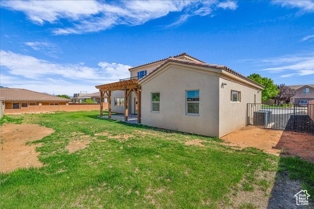 2472 S LYLE ST, Hurricane, UT 84737