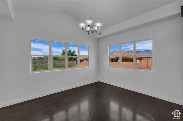 2472 S LYLE ST, Hurricane, UT 84737