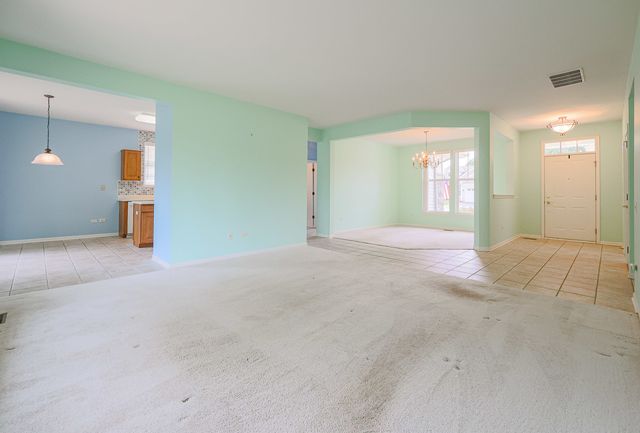 12928 W Willow Creek Lane, Huntley, IL 60142