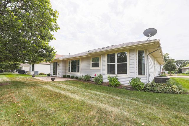 12928 W Willow Creek Lane, Huntley, IL 60142