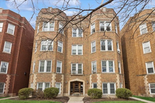 7348 Lake Street 2E, River Forest, IL 60305