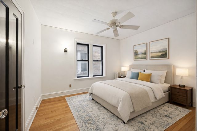 7348 Lake Street 2E, River Forest, IL 60305