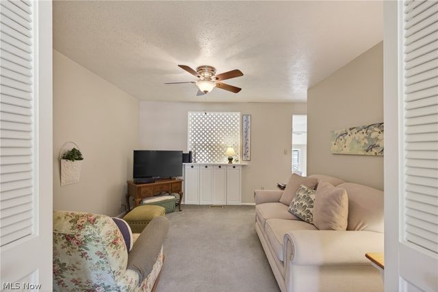 1664 Tinkers View Drive, Twinsburg, OH 44087
