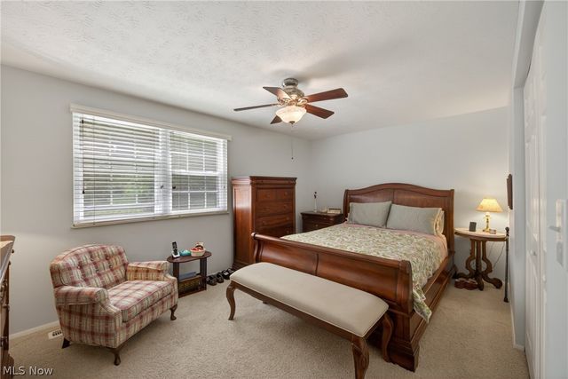 1664 Tinkers View Drive, Twinsburg, OH 44087