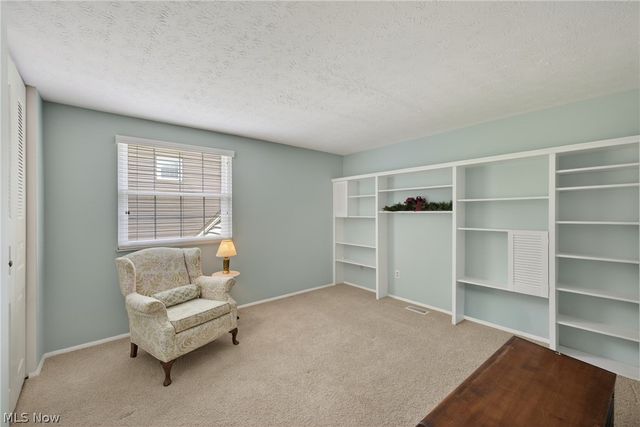 1664 Tinkers View Drive, Twinsburg, OH 44087