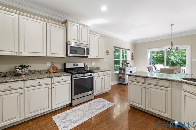 16707 White Daisy Loop, Moseley, VA 23120