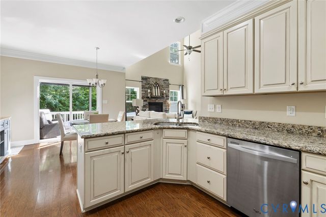 16707 White Daisy Loop, Moseley, VA 23120