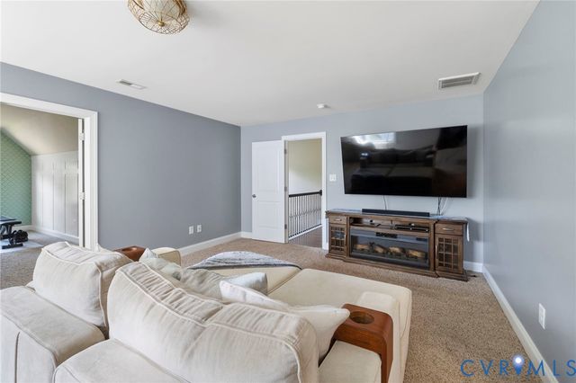 16707 White Daisy Loop, Moseley, VA 23120