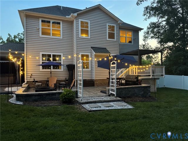 16707 White Daisy Loop, Moseley, VA 23120