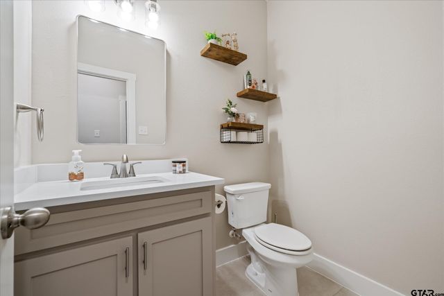 1888 Meadowview, Canton, TX 75103