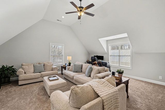 9 J T Tucker Ln, Lebanon, TN 37087