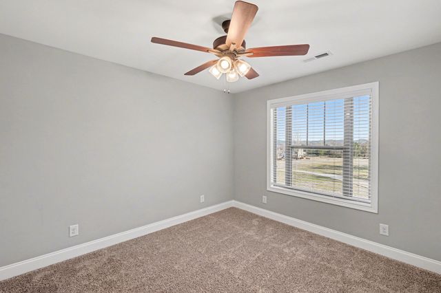 9 J T Tucker Ln, Lebanon, TN 37087