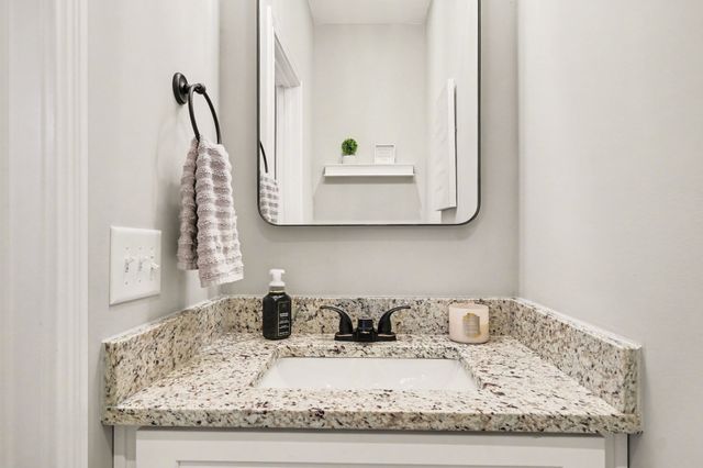 9 J T Tucker Ln, Lebanon, TN 37087