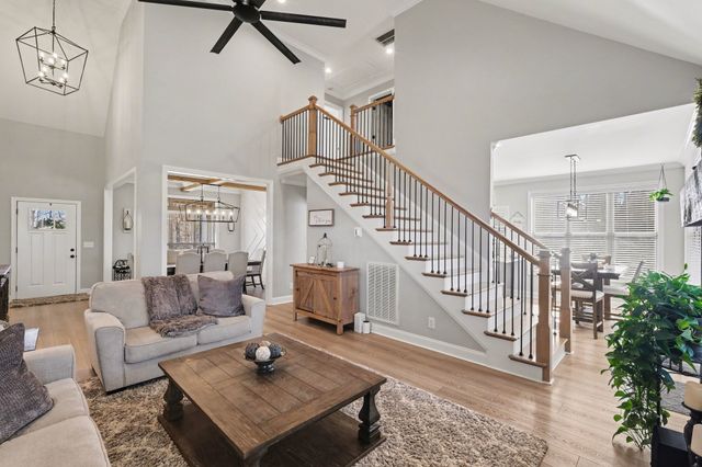 9 J T Tucker Ln, Lebanon, TN 37087