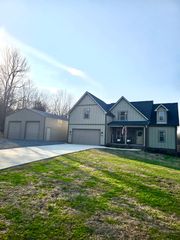 9 J T Tucker Ln, Lebanon, TN 37087
