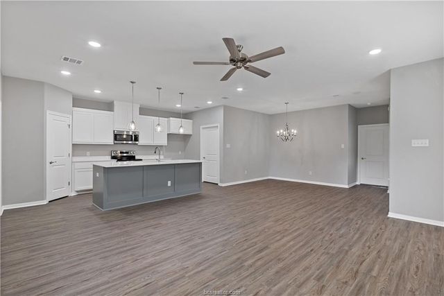 2509 Shady Route Lane, Bryan, TX 77808
