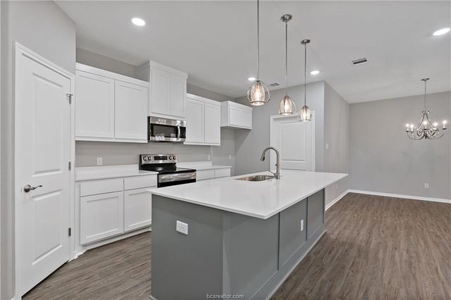 2509 Shady Route Lane, Bryan, TX 77808