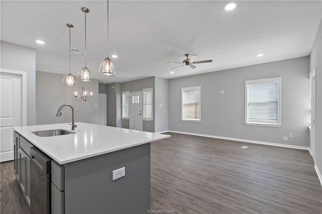 2509 Shady Route Lane, Bryan, TX 77808