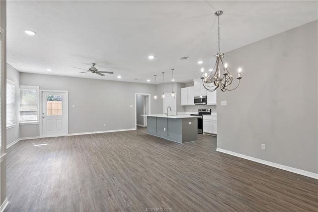 2509 Shady Route Lane, Bryan, TX 77808