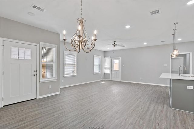 2509 Shady Route Lane, Bryan, TX 77808