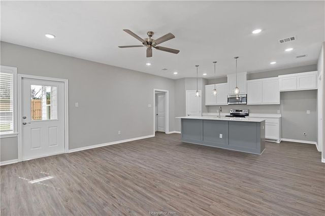 2509 Shady Route Lane, Bryan, TX 77808