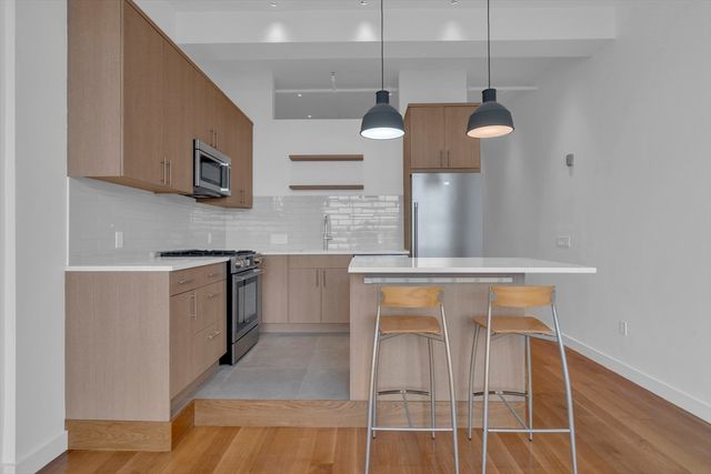 70-72 Northampton 502, Boston, MA 02118