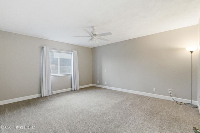 5800 Coach Gate Wynde APT 308, Louisville, KY 40207