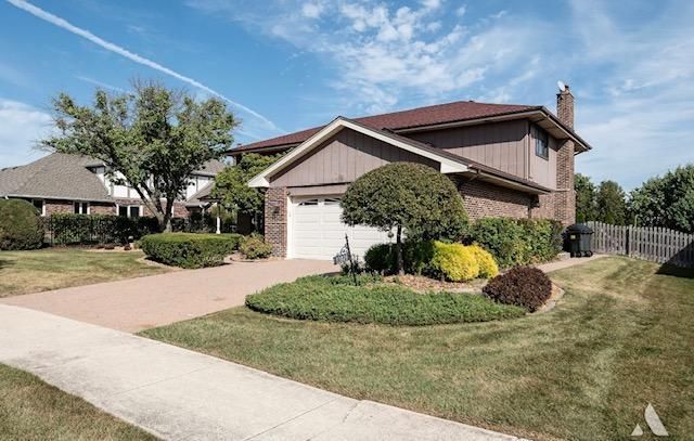 12809 S Brian Place, Palos Park, IL 60464