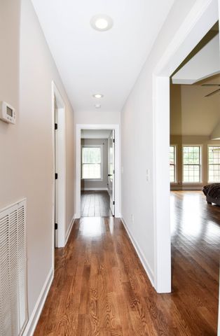 530 Thompson Ln, Portland, TN 37148