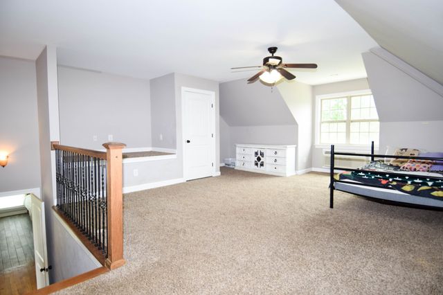 530 Thompson Ln, Portland, TN 37148
