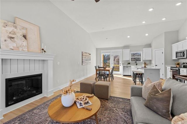 541 Oregon Street, Leavenworth, KS 66048