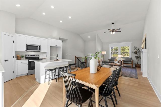 541 Oregon Street, Leavenworth, KS 66048