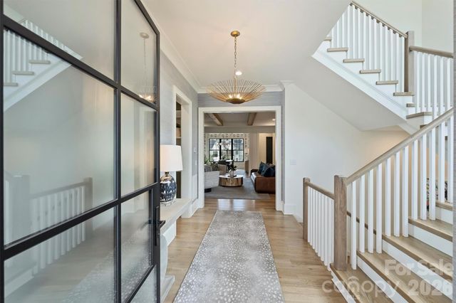 4542 Montclair Avenue, Charlotte, NC 28211