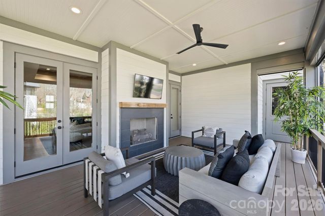 4542 Montclair Avenue, Charlotte, NC 28211