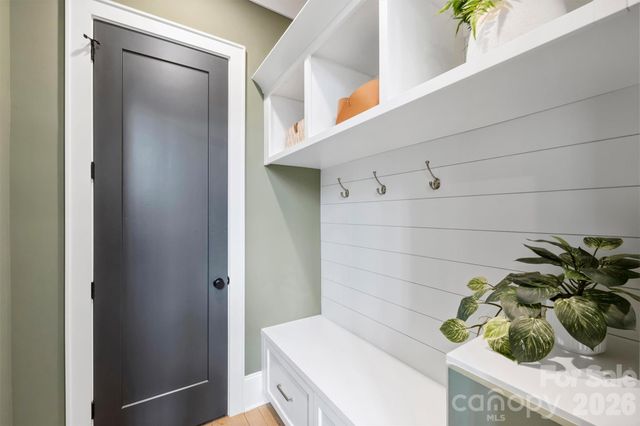 4542 Montclair Avenue, Charlotte, NC 28211