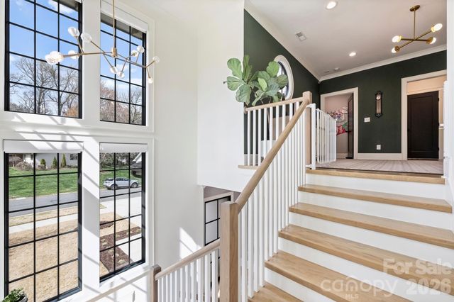 4542 Montclair Avenue, Charlotte, NC 28211