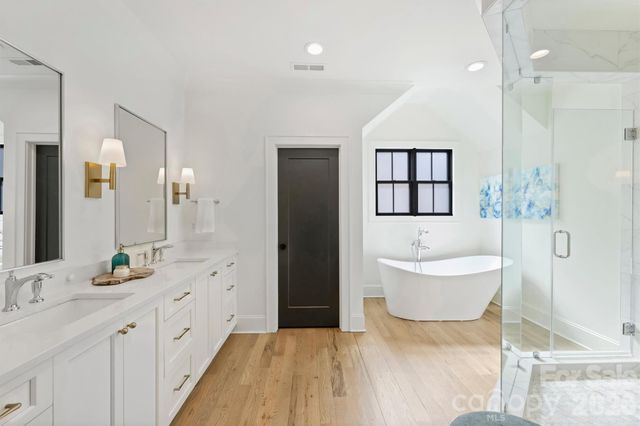 4542 Montclair Avenue, Charlotte, NC 28211