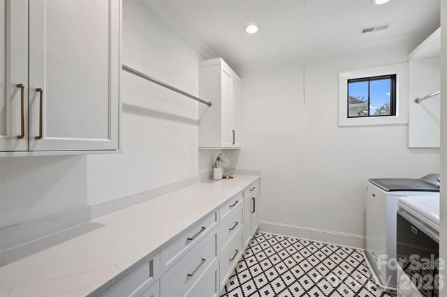 4542 Montclair Avenue, Charlotte, NC 28211