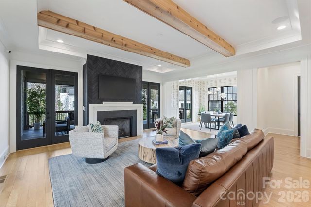 4542 Montclair Avenue, Charlotte, NC 28211