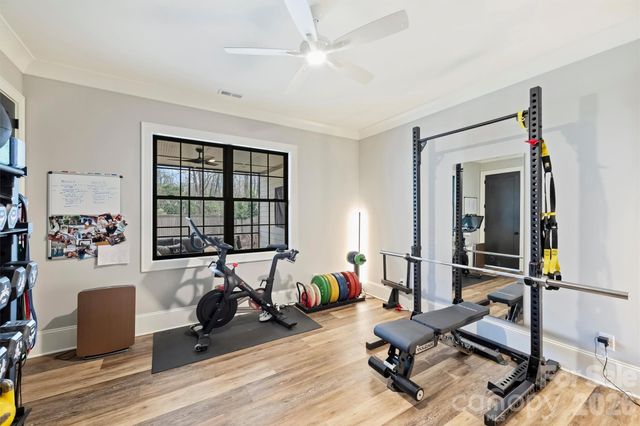 4542 Montclair Avenue, Charlotte, NC 28211