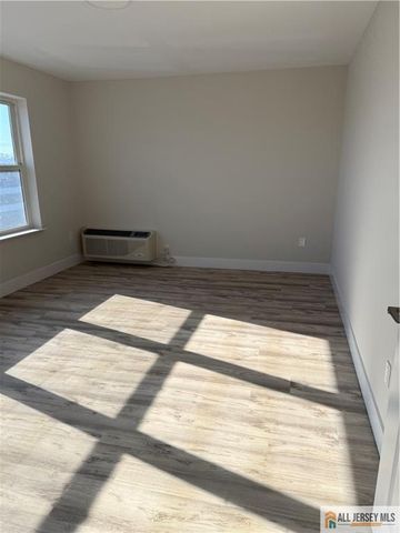 251 Livingston Avenue 306, New Brunswick, NJ 08901