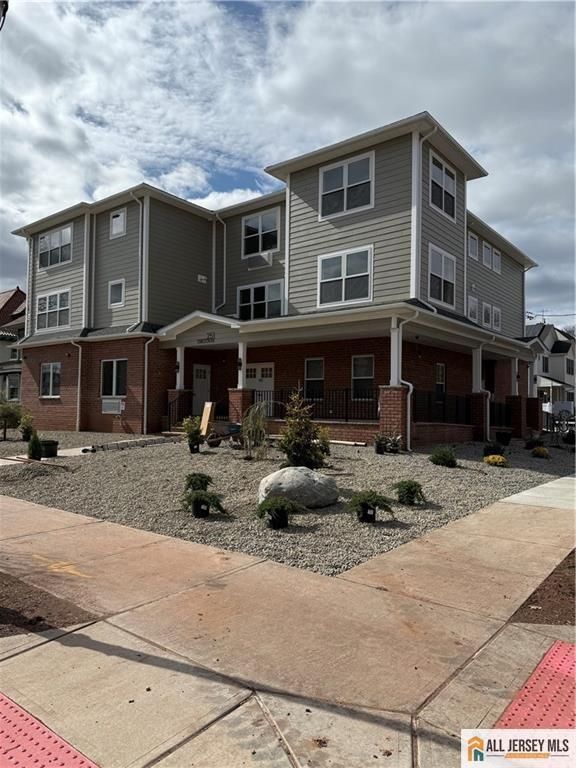 251 Livingston Avenue 306, New Brunswick, NJ 08901