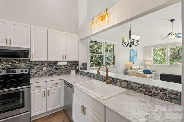 19960 Oak Leaf Circle, Cornelius, NC 28031