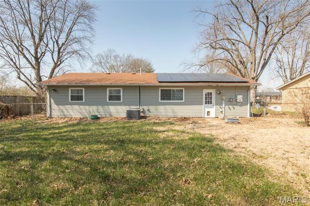 10 Watertown Circle, Granite City, IL 62040