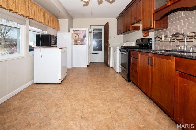 10 Watertown Circle, Granite City, IL 62040