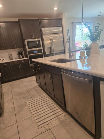 5907 Bonneville, Sacramento, CA 95835