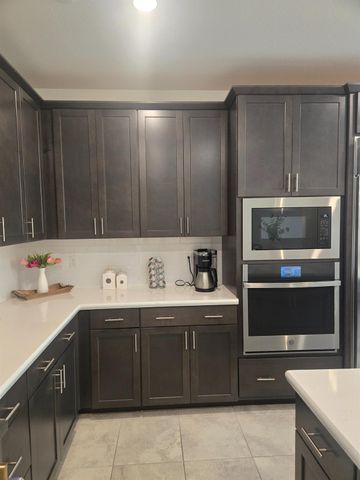 5907 Bonneville, Sacramento, CA 95835