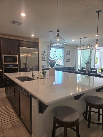 5907 Bonneville, Sacramento, CA 95835